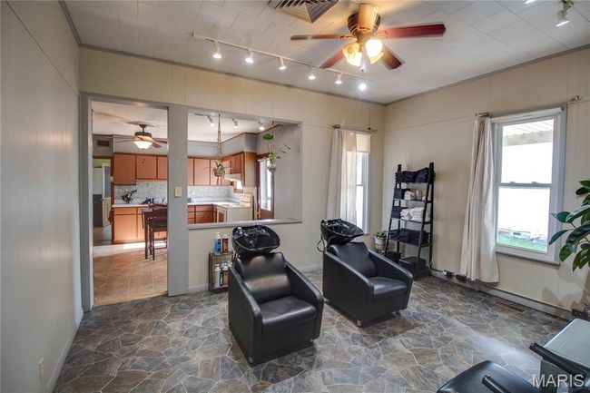 408 N Main St, Home with 0 bedrooms, 0 bathrooms and null parking in Carrollton IL | Image 12