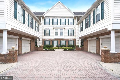 304-25340 Lake Mist Sq, CHANTILLY, VA, 20152-5352 | Card Image