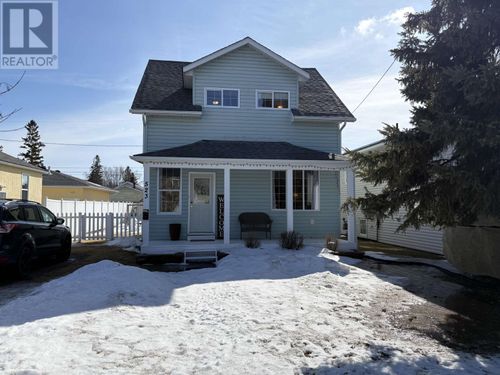 523 First St E, Fort Frances, ON, P9A1L2 | Card Image