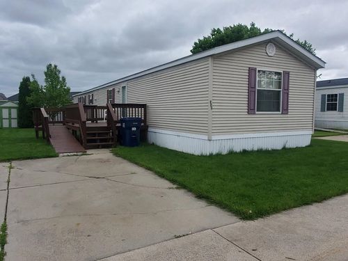 5232 E Broadway Rd, Mount Pleasant, MI, 48858-7958 | Card Image