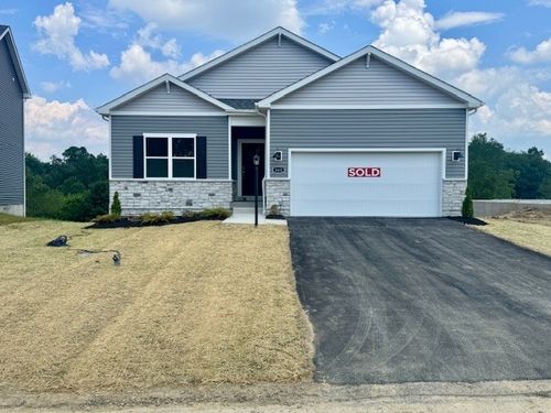 343 Gleneagles Dr, Butler, PA, 16001-1167 | Card Image