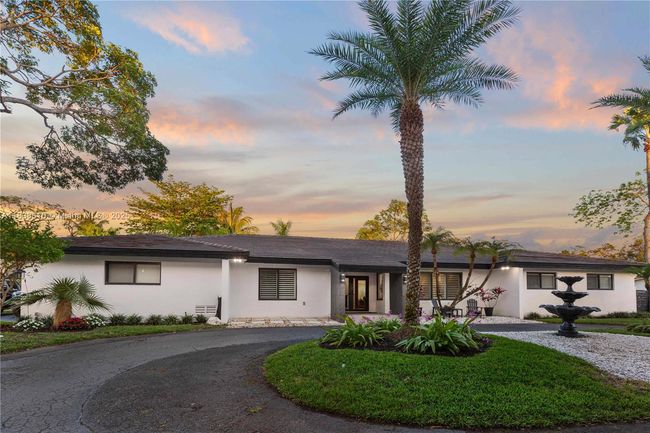 13505 Sw 83 Rd Ct, House other with 4 bedrooms, 4 bathrooms and null parking in Pinecrest FL | Image 52