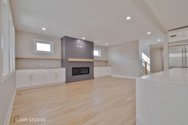 15W320 Concord St, House other with 4 bedrooms, 5 bathrooms and 3 parking in Elmhurst IL | Image 11