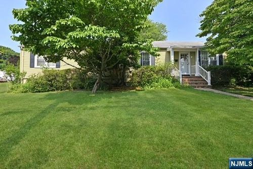 173 Walnut St, Northvale, NJ, 07647-2107 | Card Image