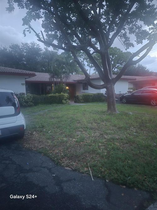 1-2-3210 Nw 86th Ave, Coral Springs, FL, 33065-4410 | Card Image