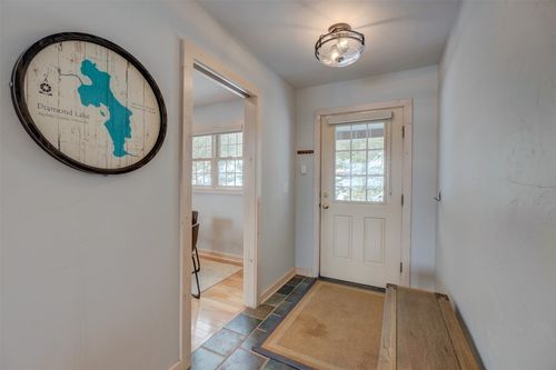 47660 N Diamond Lake Dr, Cable, WI, 54821-4767 | Card Image