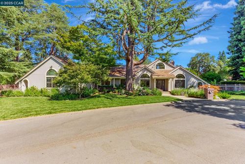 21 Carriage Ct, Alamo, CA, 94507-2469 | Card Image