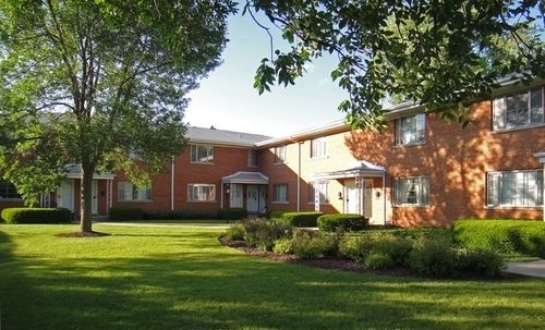 3-1332 Greenwillow Ln, Glenview, IL, 60025-5530 | Card Image