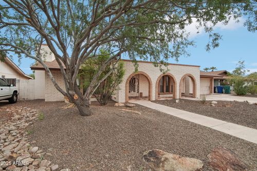 2435 E Evergreen St, Mesa, AZ, 85213-6009 | Card Image