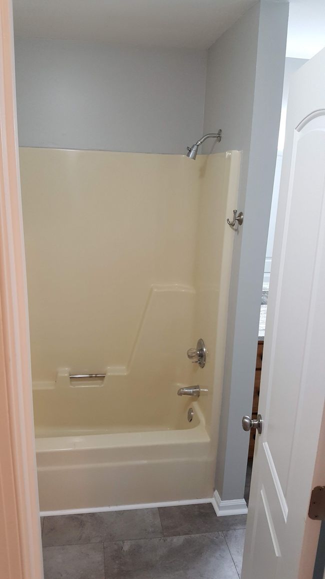 APT-14 - 250 Sanders Ferry Rd, Condo with 2 bedrooms, 2 bathrooms and 2 parking in Hendersonville TN | Image 27