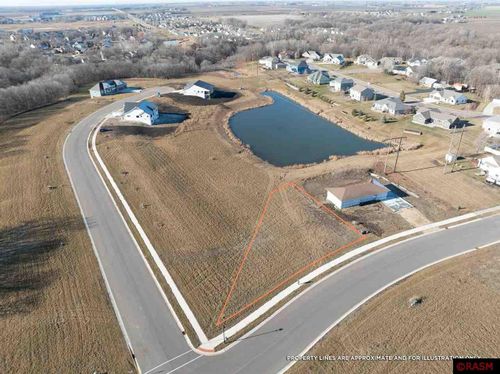 2151 Deerwood Dr, North Mankato, MN, 56003-7510 | Card Image