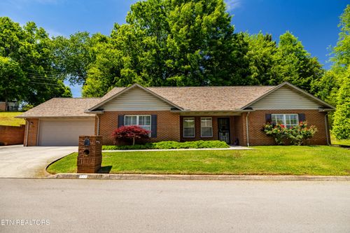 170 Manchester Dr, Maryville, TN, 37803-6560 | Card Image