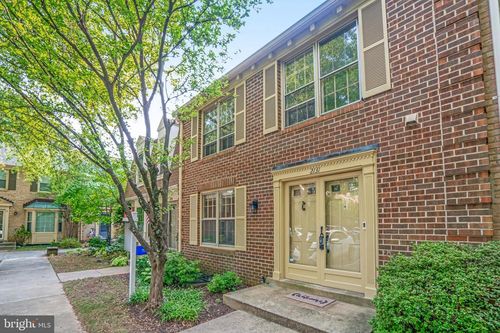 2131 Kings Mill Ct, FALLS CHURCH, VA, 22043-2541 | Card Image