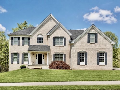 39 Whitehall Way, Bellingham, MA, 02019-1874 | Card Image