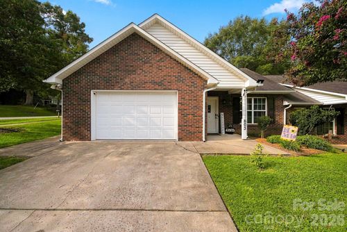 803 Whetstone Pl Sw, Conover, NC, 28613-2958 | Card Image