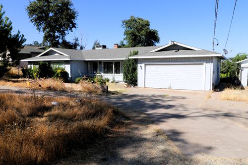 3637 Hartvickson Ln, Valley Springs, CA, 95252-9537 | Card Image