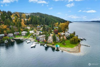 One of the best locations on all of the north end of Lake Washington, tucked away on a quiet lane ending in a cul-de-sac | Image 2