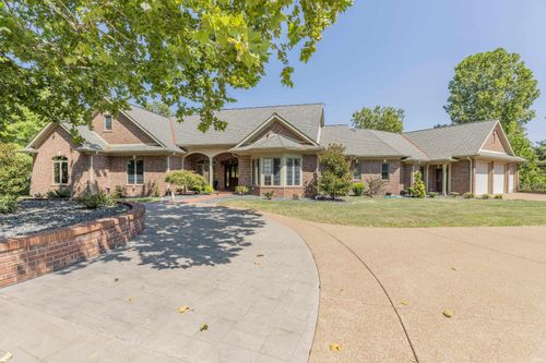 4801 Royal Oak Dr, Evansville, IN, 47720-1800 | Card Image