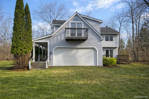 25980 Lyman Ln, New Hudson, MI, 48165-9505 | Card Image