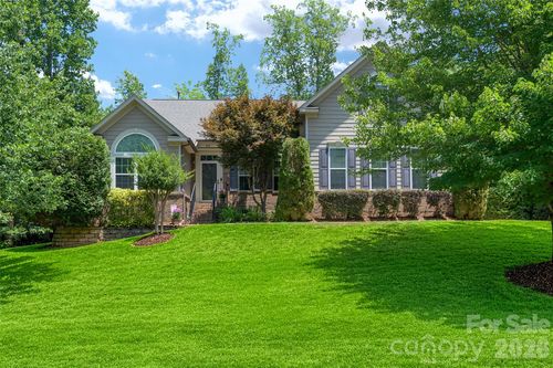 4018 Harmattan Dr, Denver, NC, 28037-5511 | Card Image
