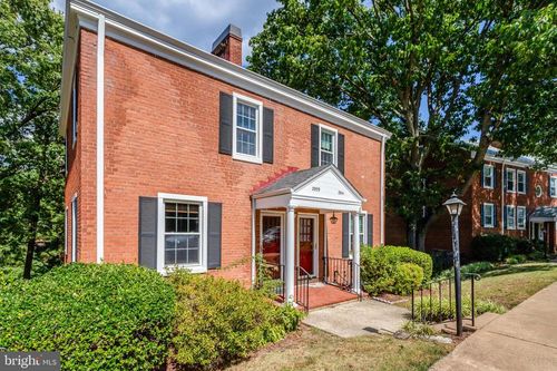 2939 S Dinwiddie St, ARLINGTON, VA, 22206-1405 | Card Image