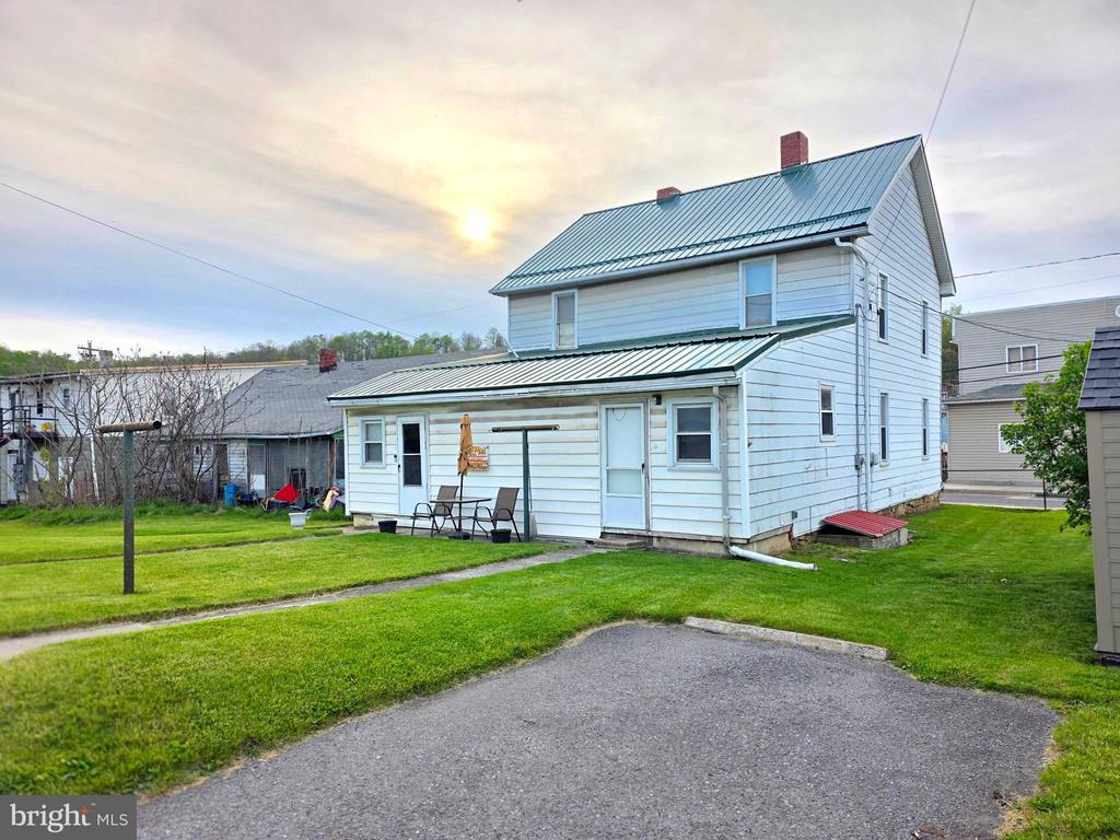 Residential Income in MIDLAND 3