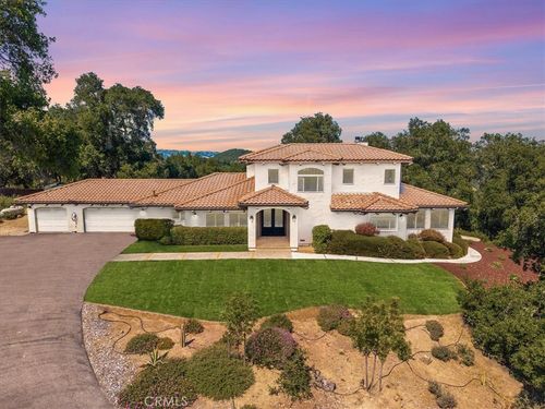 1550 Post Canyon Dr, Templeton, CA, 93465-8730 | Card Image