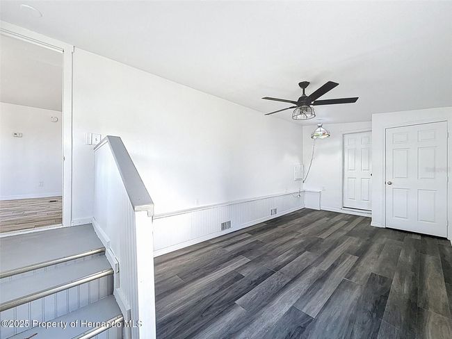 9339 Bob Cat Dr, House other with 3 bedrooms, 1 bathrooms and null parking in WEEKI WACHEE FL | Image 4