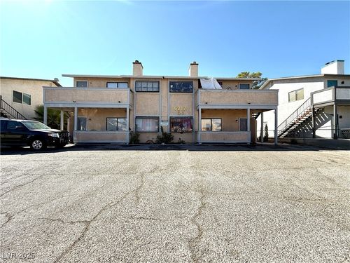 6217 Yerba Ln, Las Vegas, NV, 89108-2687 | Card Image