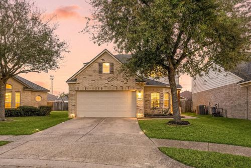 5911 Rosemary Cir, Baytown, TX, 77521-2680 | Card Image