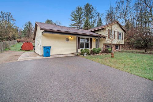 7809 Potter Rd, Bear Lake, MI, 49614-9744 | Card Image