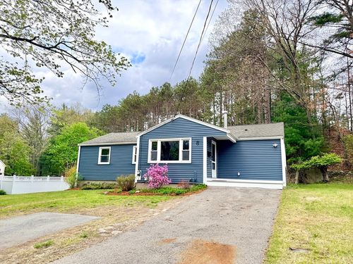 8 Reardon Rd, Hudson, MA, 01749-2726 | Card Image