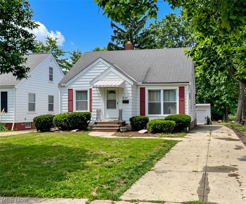 854 E 250 Street, Euclid, OH, 44132 | Card Image