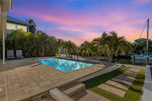 3571 Emerald Ave, Saint James City, FL, 33956-2204 | Card Image