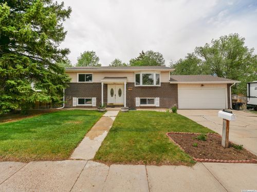 1722 N 17th, Laramie, WY, 82070 | Card Image