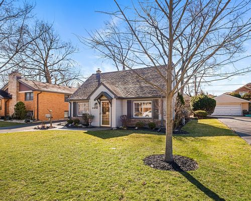 6911 W Fargo Ave, Niles, IL, 60714-3717 | Card Image