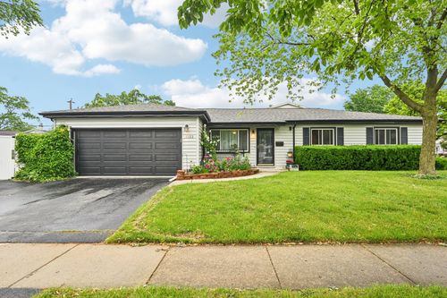 1122 Sprucewood Dr, Mount Prospect, IL, 60056-4553 | Card Image