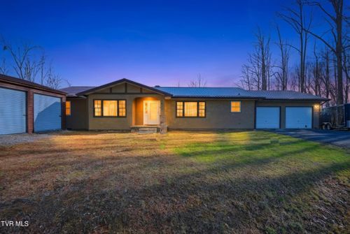 9616 Mountain Cove Rd, Pound, VA, 24279-4741 | Card Image