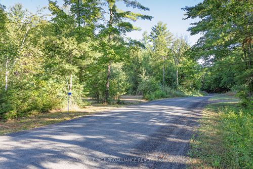7 French Settlement Rd N, Tweed, ON, K0K3J0 | Card Image