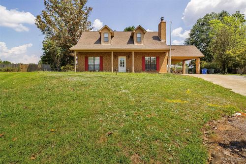 516 Seasons Ct, Prattville, AL, 36066-6107 | Card Image