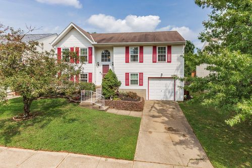 2556 Evergreen Dr, Covington, KY, 41017-9449 | Card Image