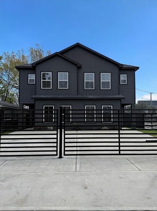 ab-3521 Canfield St, Houston, TX, 77004-4724 | Card Image