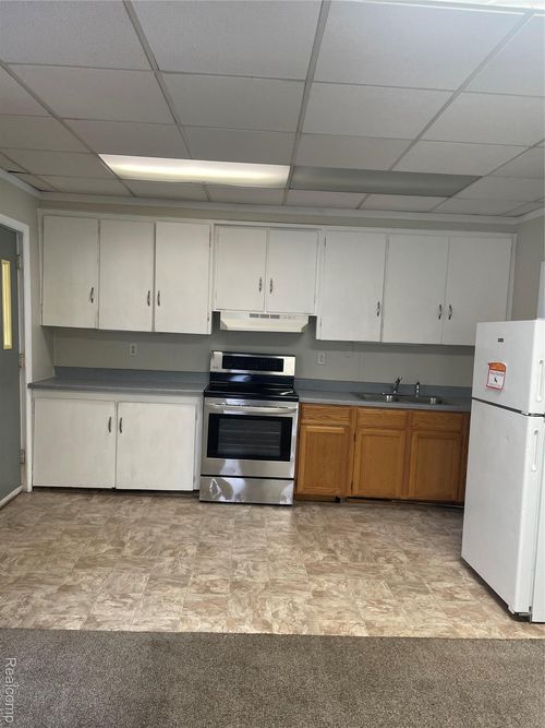 3-8536 Perry Rd, Atlas, MI, 48411 | Card Image