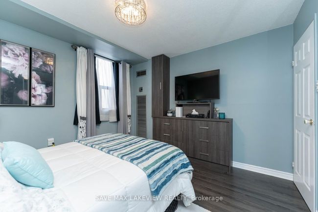 104 - 18 Knightsbridge Rd, Condo with 3 bedrooms, 2 bathrooms and null parking in Brampton ON | Image 23