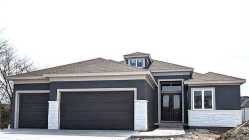 9301 W 168th St, Overland Park, KS, 66085-9037 | Card Image