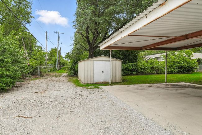 100 Hillcrest St, House other with 3 bedrooms, 2 bathrooms and null parking in Sanger TX | Image 20