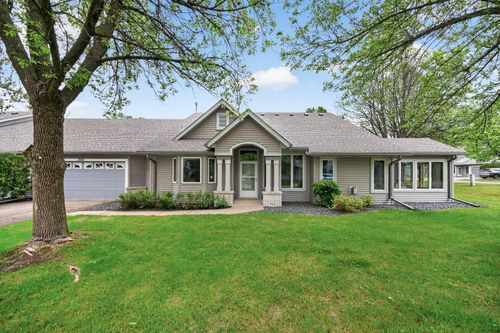 3142 Manitou Dr, White Bear Lake, MN, 55110-5688 | Card Image