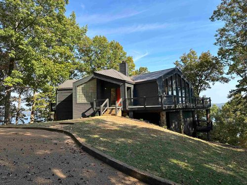 900 Port Ln, Counce, TN, 38326-4481 | Card Image