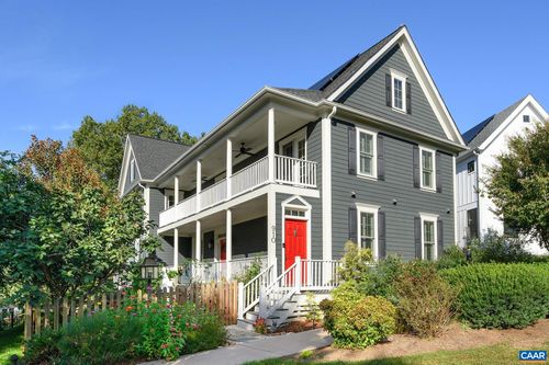 910 Lochlyn Hill Ln, CHARLOTTESVILLE, VA, 22901-3753 | Card Image