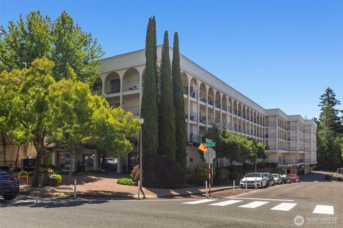 306-10129 Main St, Bellevue, WA, 98004-6061 | Card Image